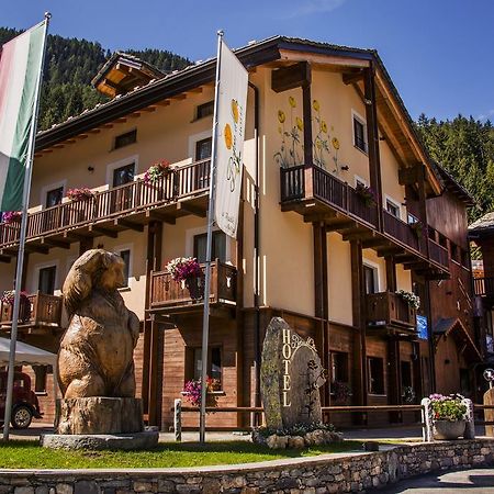 Hotel Boton D'Or & Wellness A La Thuile Exterior foto